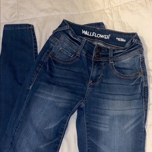 jeans Wallflower
